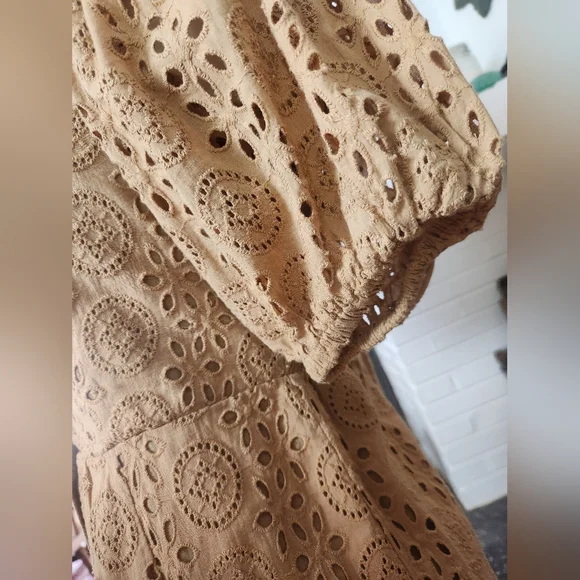 Cleobella Demi Organic Cotton Tan Eyelet Shell Button Dress Size Small - Picture 7 of 12